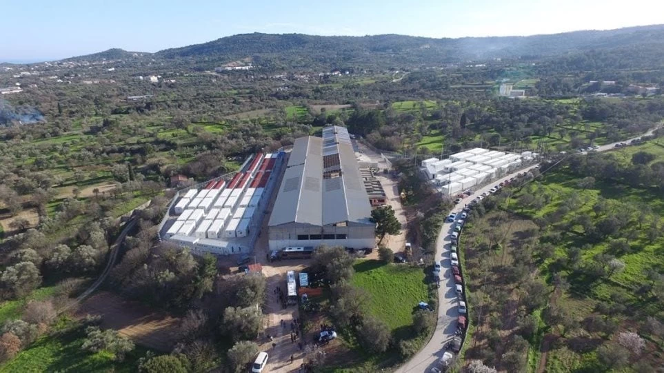 Για καραβιές παράνομων μεταναστών προετοιμάζει τη Χίο η κυβέρνηση: Αναζητείται έκταση για νέο Hotspot